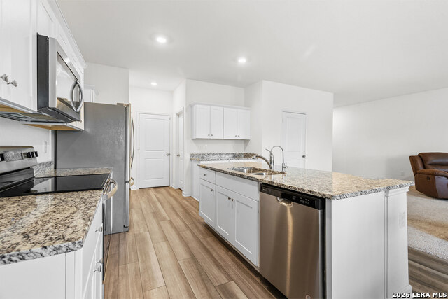 Image 13 of 38 For 12858 Cygnus