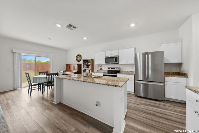 Image 14 of 38 For 12858 Cygnus