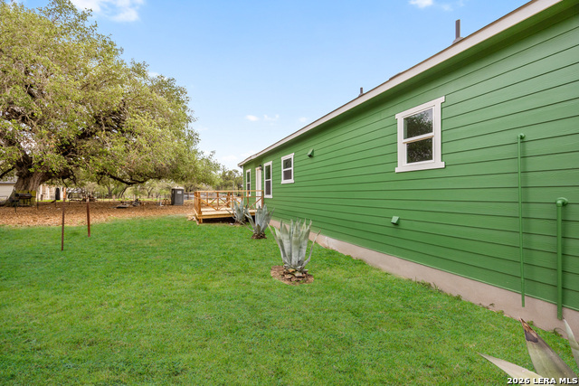 Image 38 of 39 For 316 Royal Oaks Dr