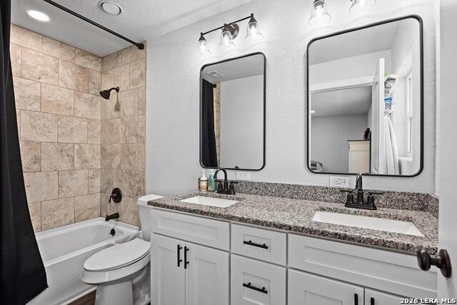 Listing photo id 13 for 3611 Medina Hwy