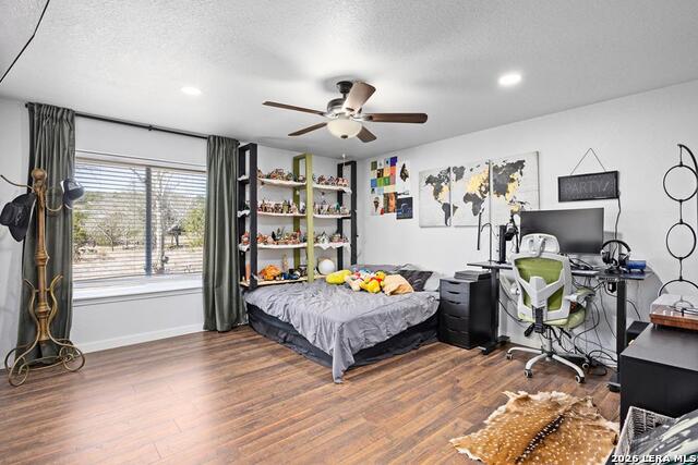 Listing photo id 15 for 3611 Medina Hwy