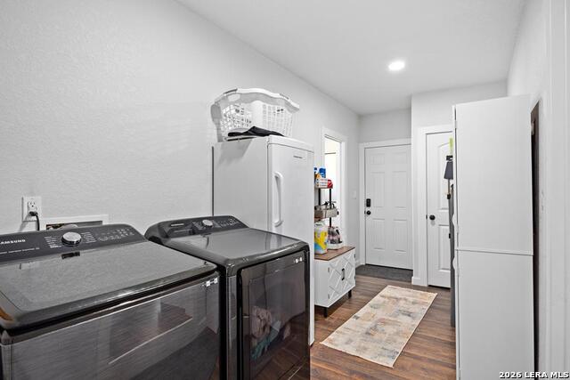 Listing photo id 20 for 3611 Medina Hwy