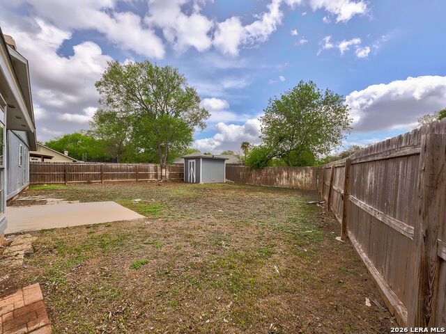 Image 10 of 49 For 8303 Meadow Fire