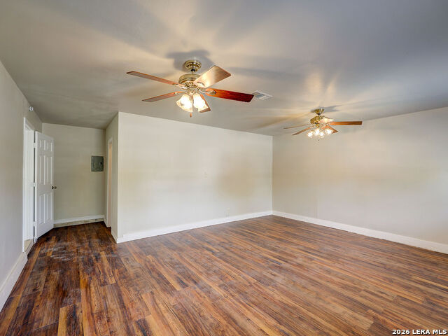 Image 18 of 49 For 8303 Meadow Fire