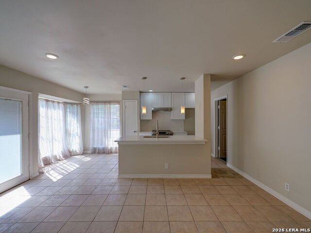 Image 24 of 49 For 8303 Meadow Fire