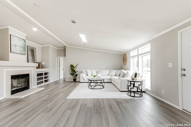 Image 2 of 43 For 1235 Q'appuella