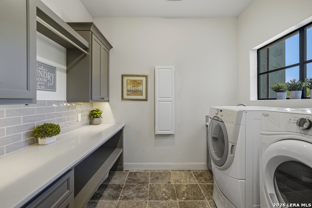 Image 80 of 113 For 84 Sunriver  