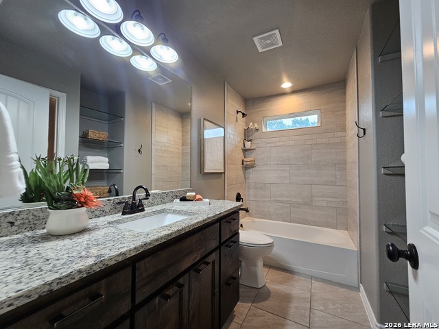 Image 17 of 31 For 612 Canyon Springs Dr