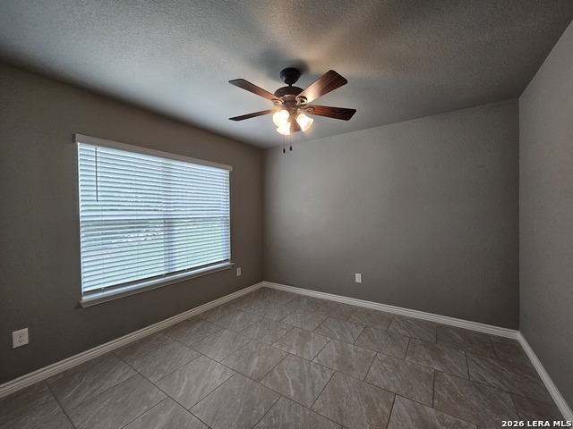 Image 30 of 31 For 612 Canyon Springs Dr