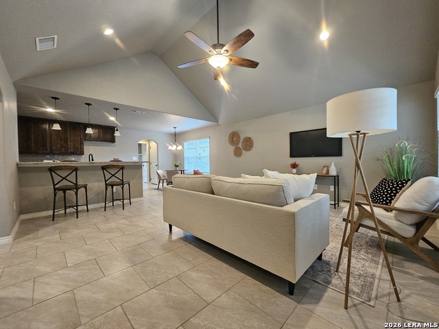 Image 7 of 31 For 612 Canyon Springs Dr