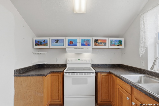 Image 31 of 38 For 11943 White Birch St