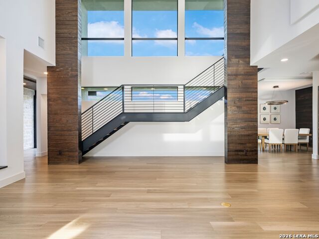 Image 12 of 87 For 211 Wellesley Hill