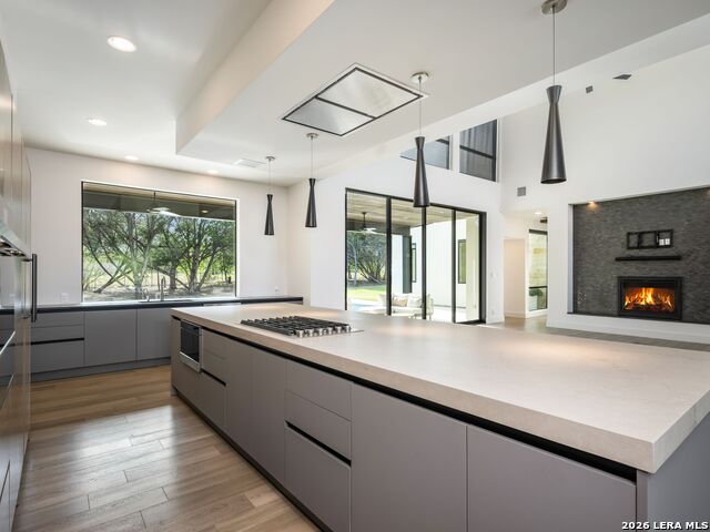 Image 17 of 87 For 211 Wellesley Hill