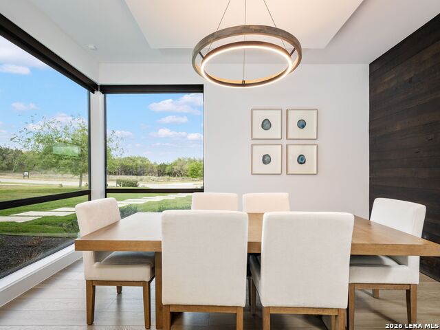 Image 22 of 87 For 211 Wellesley Hill