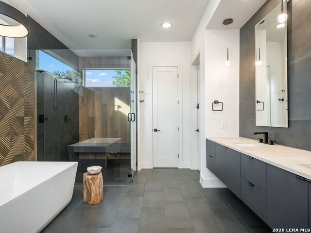 Image 39 of 87 For 211 Wellesley Hill