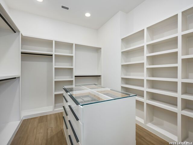 Image 44 of 87 For 211 Wellesley Hill