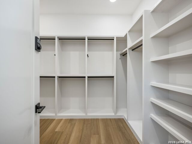 Image 45 of 87 For 211 Wellesley Hill