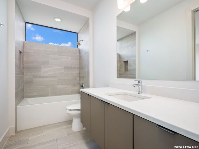 Image 64 of 87 For 211 Wellesley Hill