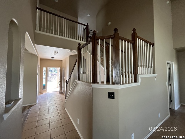 Listing photo id 7 for 3124 San Miguel