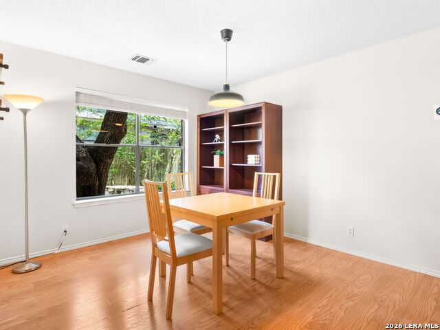 Listing photo id 10 for 14930 Dancers Image