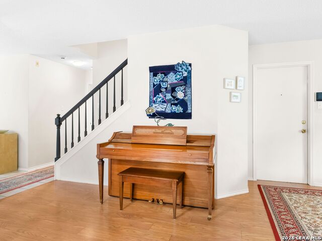 Listing photo id 13 for 14930 Dancers Image