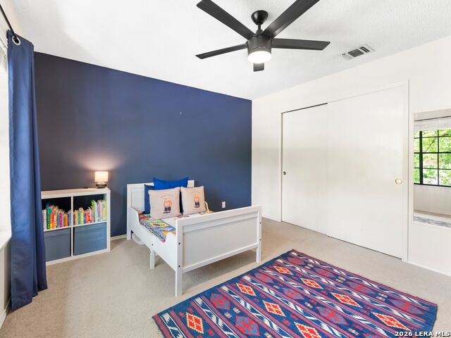 Listing photo id 33 for 14930 Dancers Image