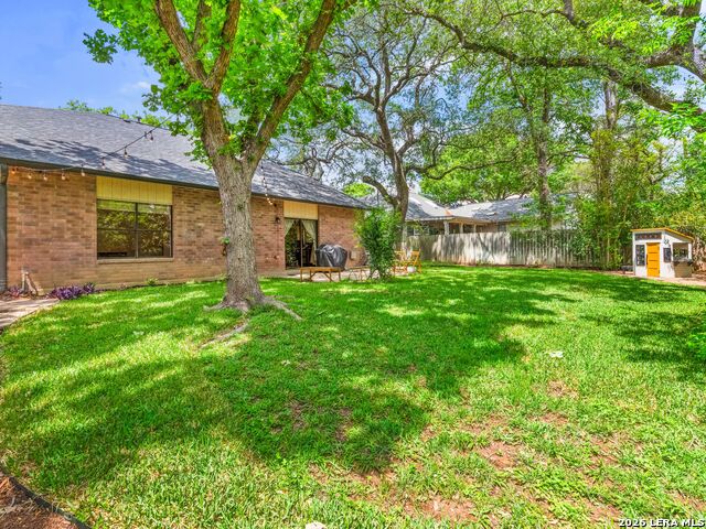 Listing photo id 38 for 14930 Dancers Image