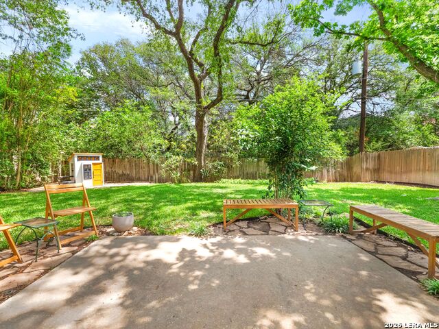 Listing photo id 41 for 14930 Dancers Image