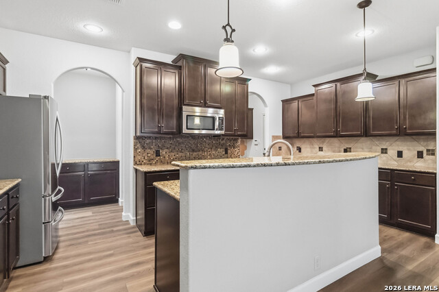 Image 11 of 31 For 2107 Pecan Haven