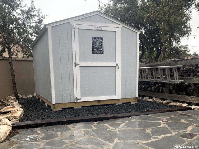 Image 26 of 31 For 945 Great Tree