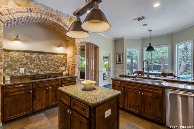 Image 6 of 31 For 945 Great Tree