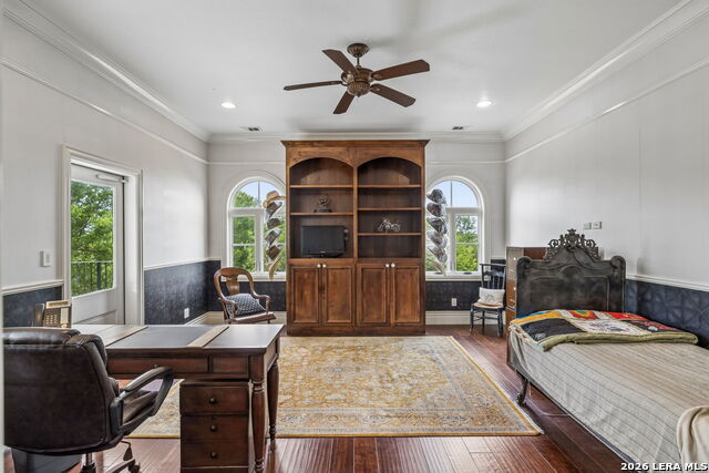 Image 28 of 45 For 999 Schwarzlose Rd