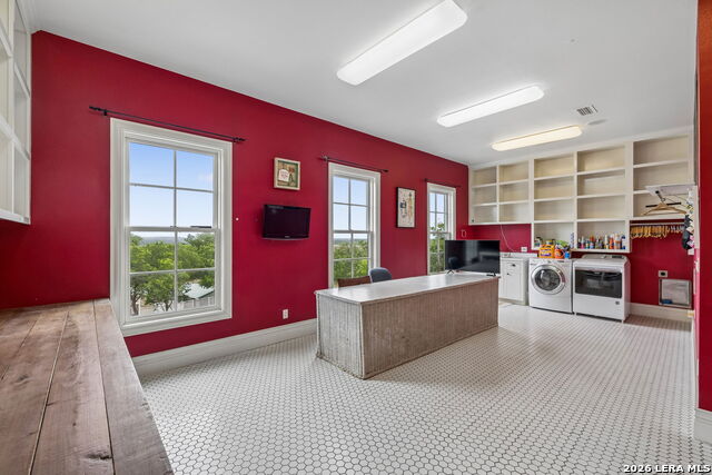 Image 32 of 45 For 999 Schwarzlose Rd