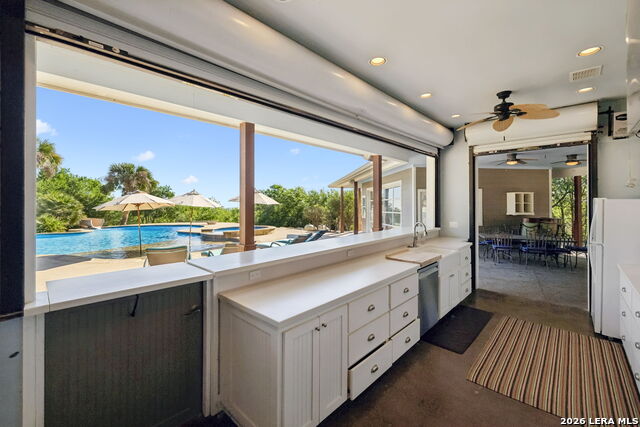 Image 8 of 45 For 999 Schwarzlose Rd