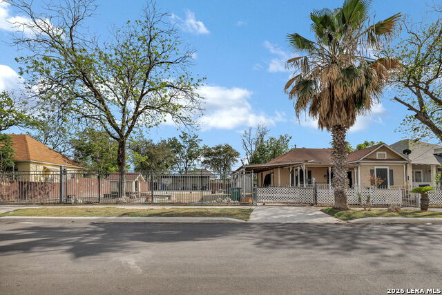 Details for 1518 Travis W, San Antonio, TX 78207