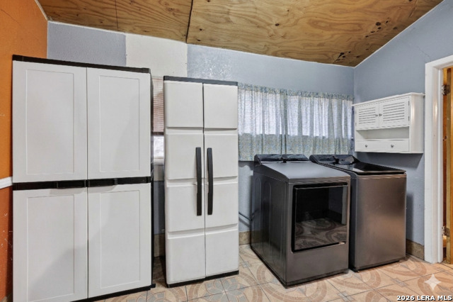 Image 8 of 24 For 1518 Travis W