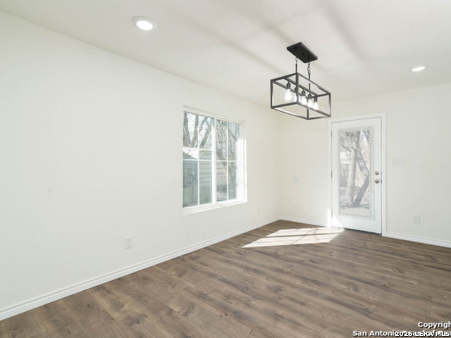 Image 15 of 20 For 143 Kinder  