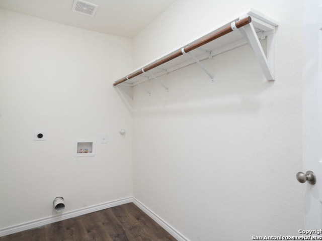 Image 17 of 20 For 143 Kinder  