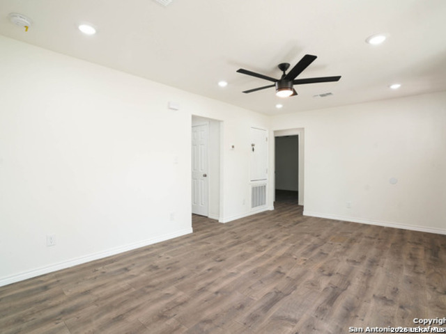 Image 5 of 20 For 143 Kinder  