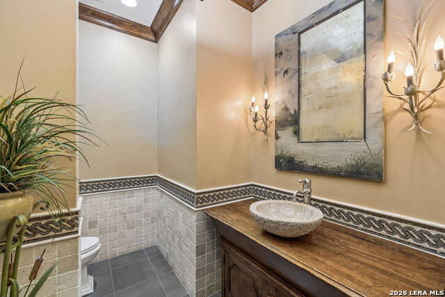 Image 37 of 48 For 999 Schwarzlose Rd