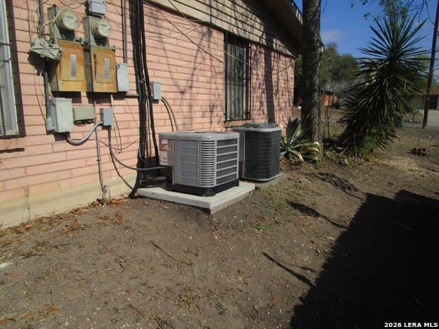 Image 4 of 5 For 230 Sunnyland