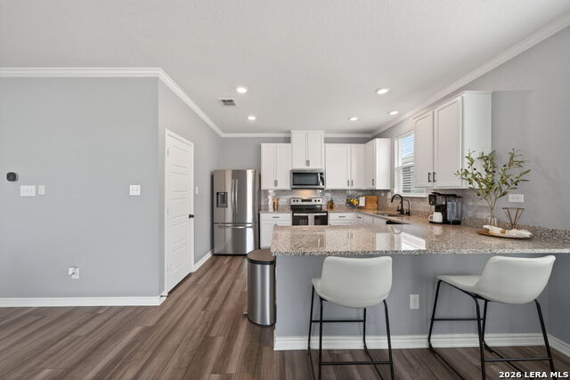 Listing photo id 9 for 4133 Harper Lee Ln