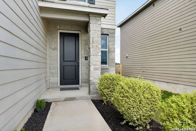 Listing photo id 2 for 4133 Harper Lee Ln