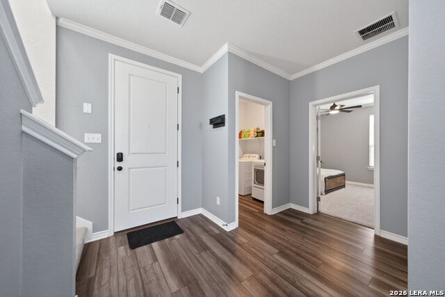 Listing photo id 3 for 4133 Harper Lee Ln