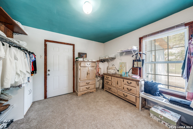 Listing photo id 18 for 1723 Medina Circle