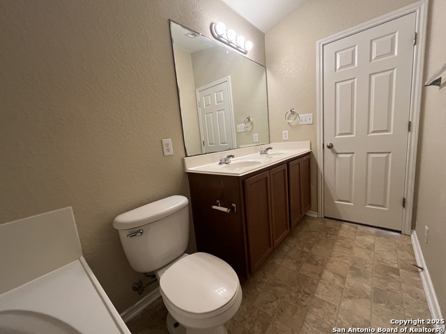 Image 24 of 38 For 2703 Skybound