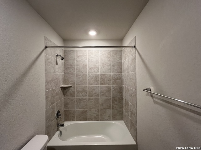 Image 25 of 26 For 465 Middle Green Loop