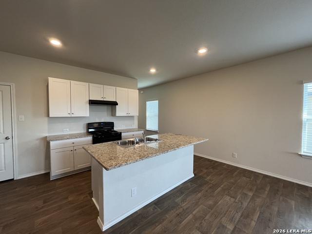 Image 5 of 26 For 465 Middle Green Loop