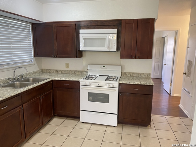 Image 10 of 33 For 5211 Cinderella St