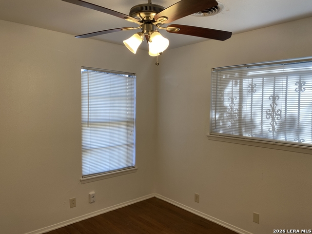 Image 23 of 33 For 5211 Cinderella St